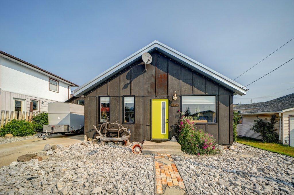 8137 19 Avenue, Crowsnest Pass, AB, T0K 0M0