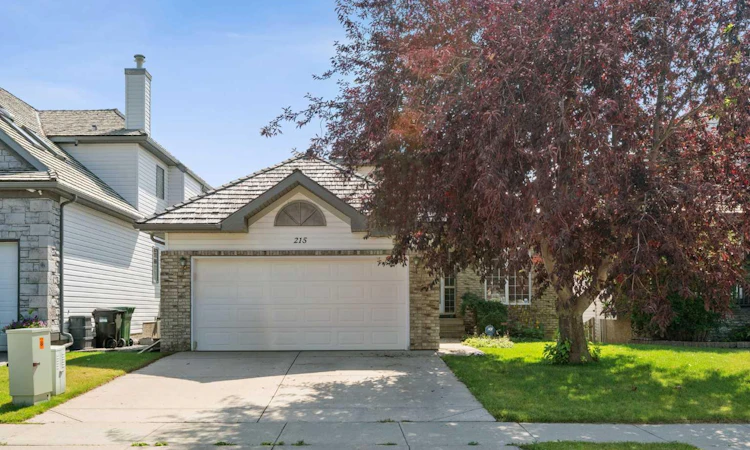 215 Rocky Ridge Drive NW