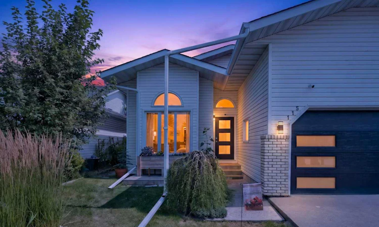 115 Wood Valley Court SW
