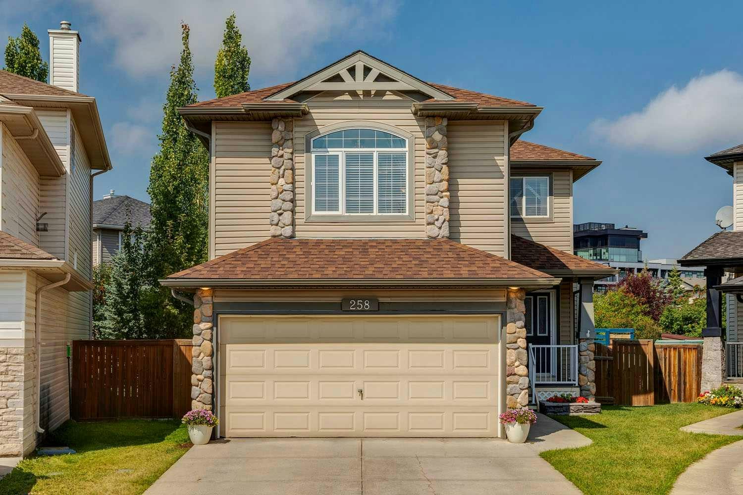 258 West Ranch Place SW, Calgary, AB, T3H 5C2
