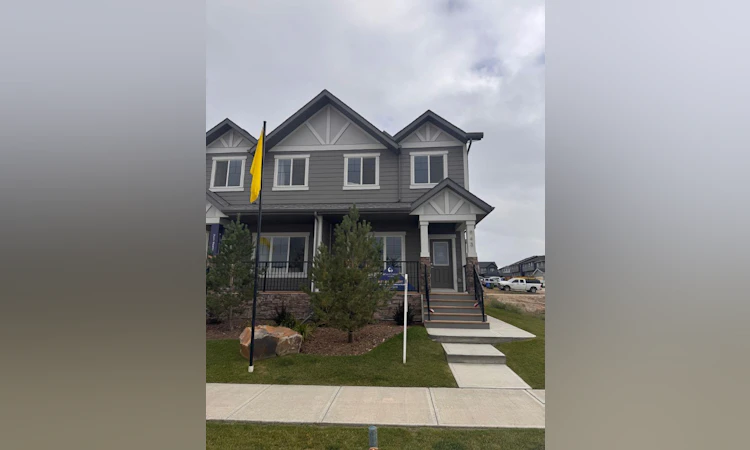 943 Legacy Circle SE