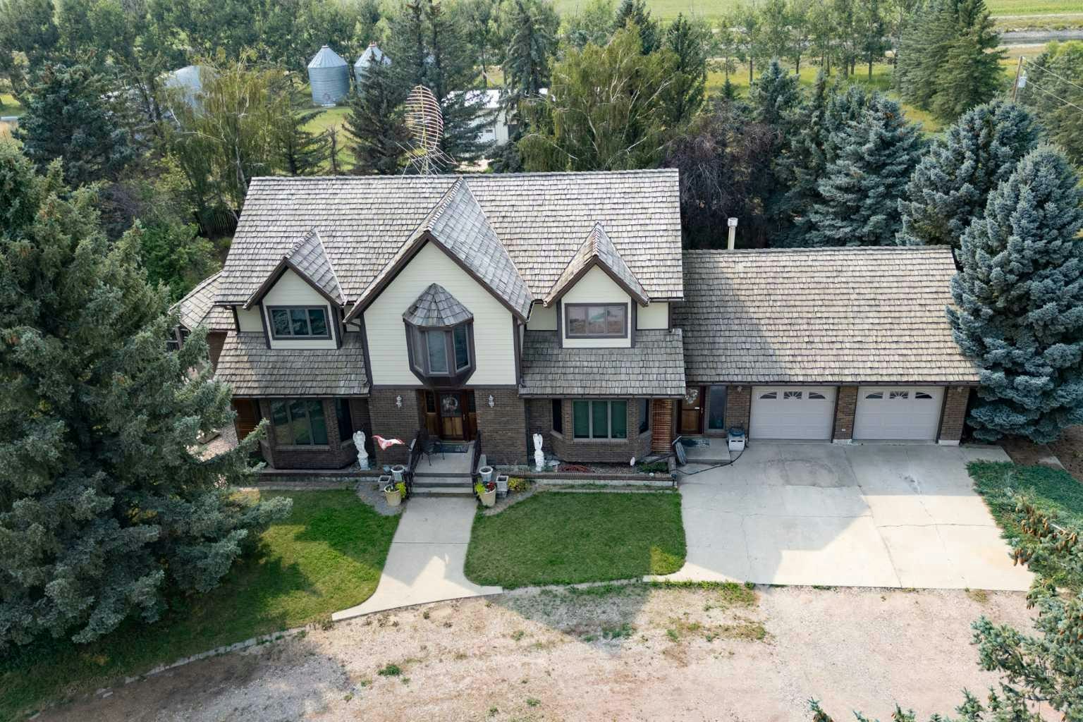 74060 Rge Rd 204, Lethbridge, AB, T1J 3Y7