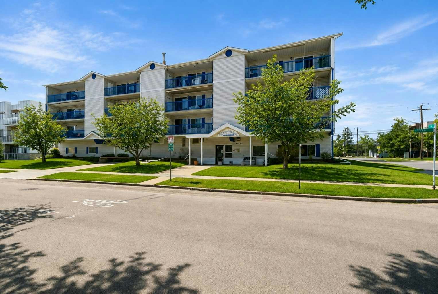 402-4522 47a Avenue, Red Deer, AB, T4N 3R3