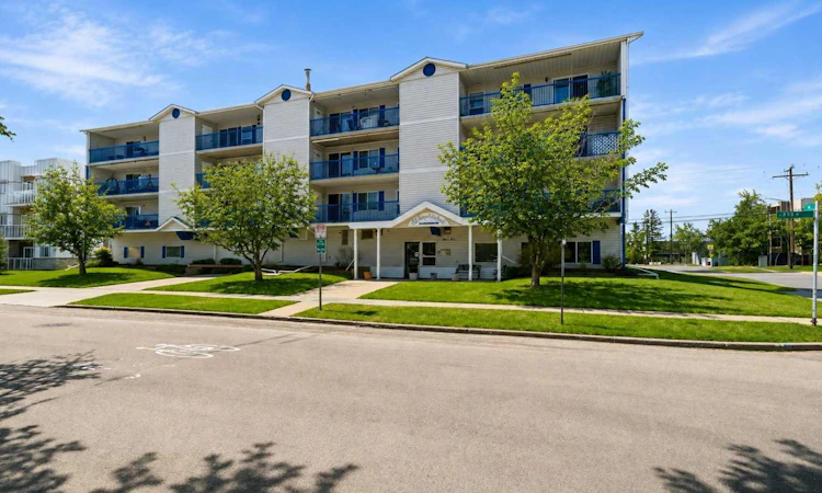402-4522 47a Avenue