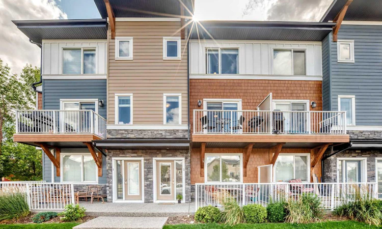 2-111 Rainbow Falls Gate
