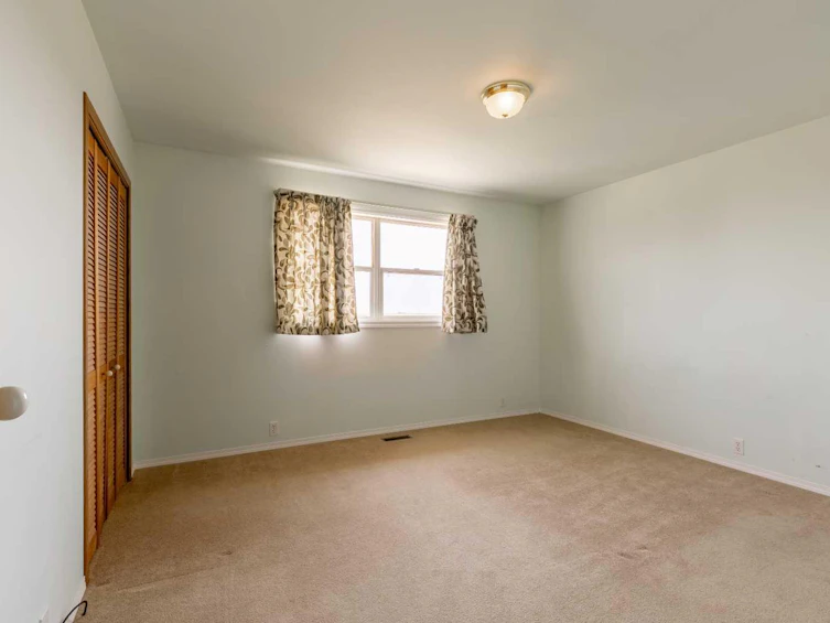110 Blayney Avenue, Lethbridge, AB, T0L 0G0 - 4