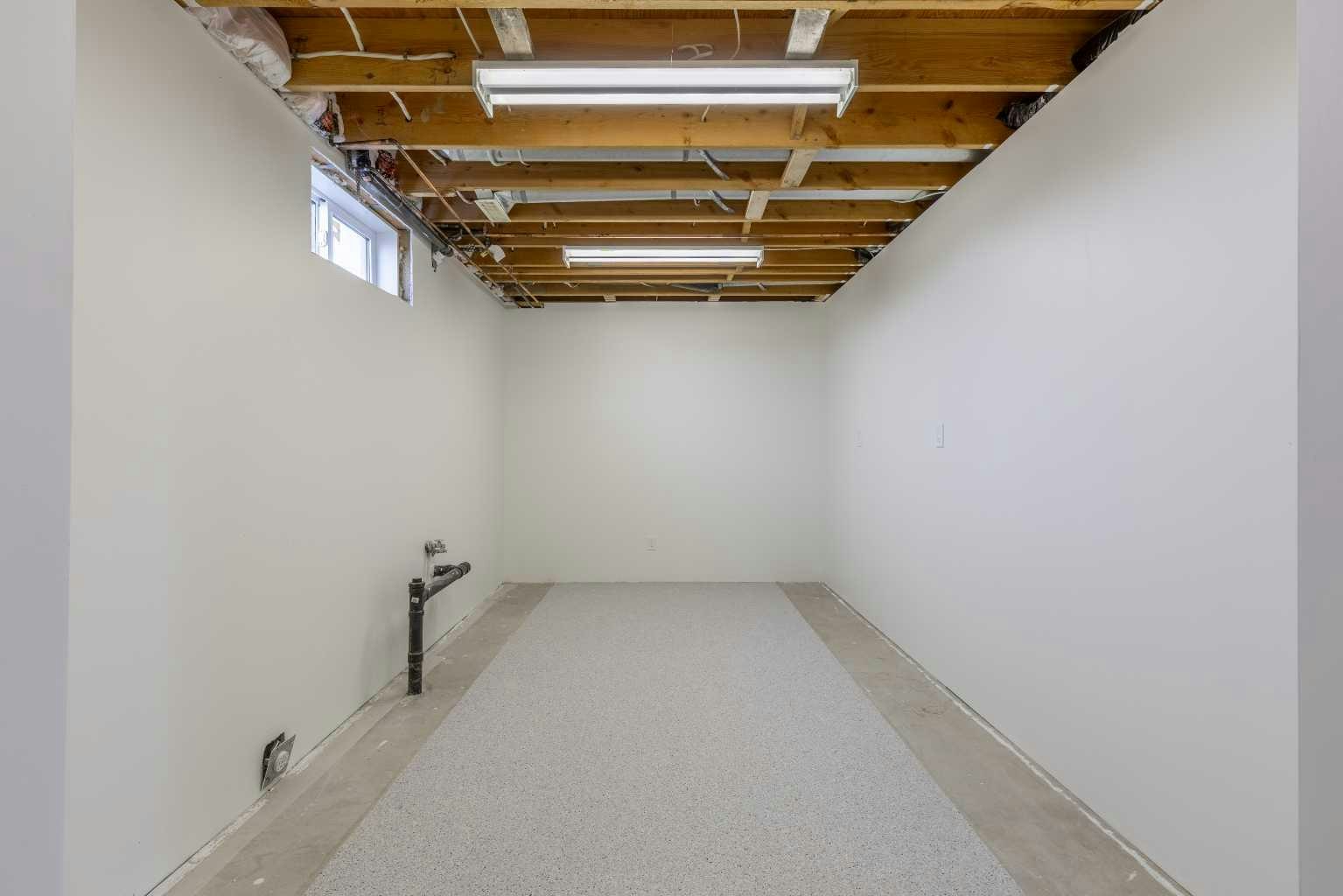 110 Blayney Avenue, Lethbridge, AB, T0L 0G0 - 32