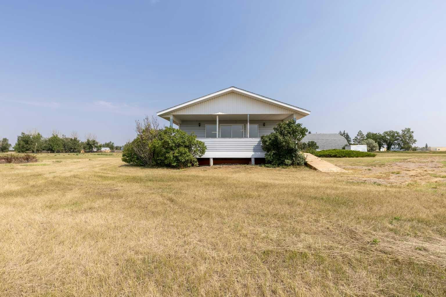 110 Blayney Avenue, Lethbridge, AB, T0L 0G0 - 38