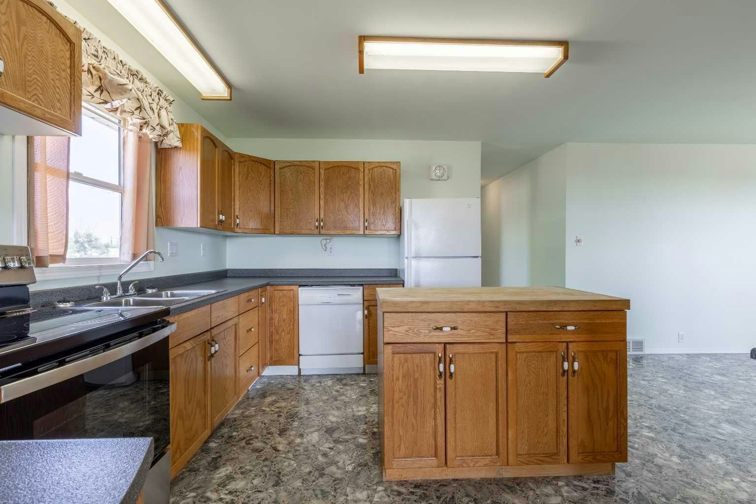 110 Blayney Avenue, Lethbridge, AB, T0L 0G0 - 15