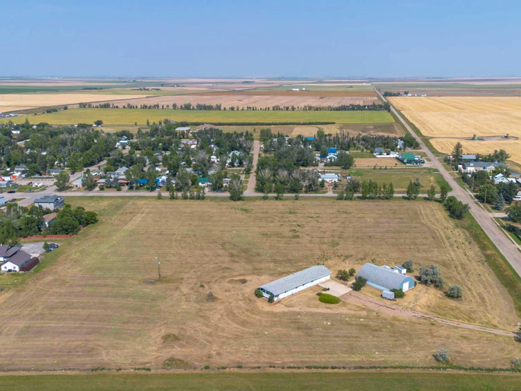 110 Blayney Avenue, Lethbridge, AB, T0L 0G0 - 46
