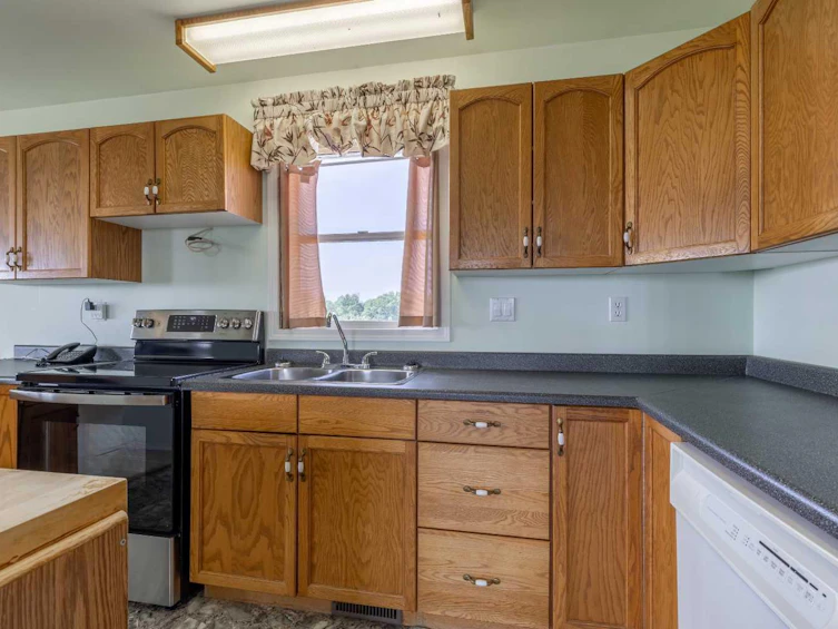 110 Blayney Avenue, Lethbridge, AB, T0L 0G0 - 14