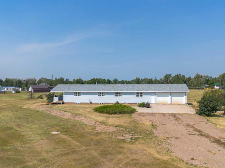 110 Blayney Avenue, Lethbridge, AB, T0L 0G0 - 43