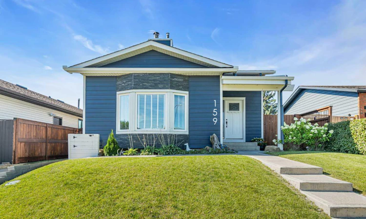 159 Bernard Way NW