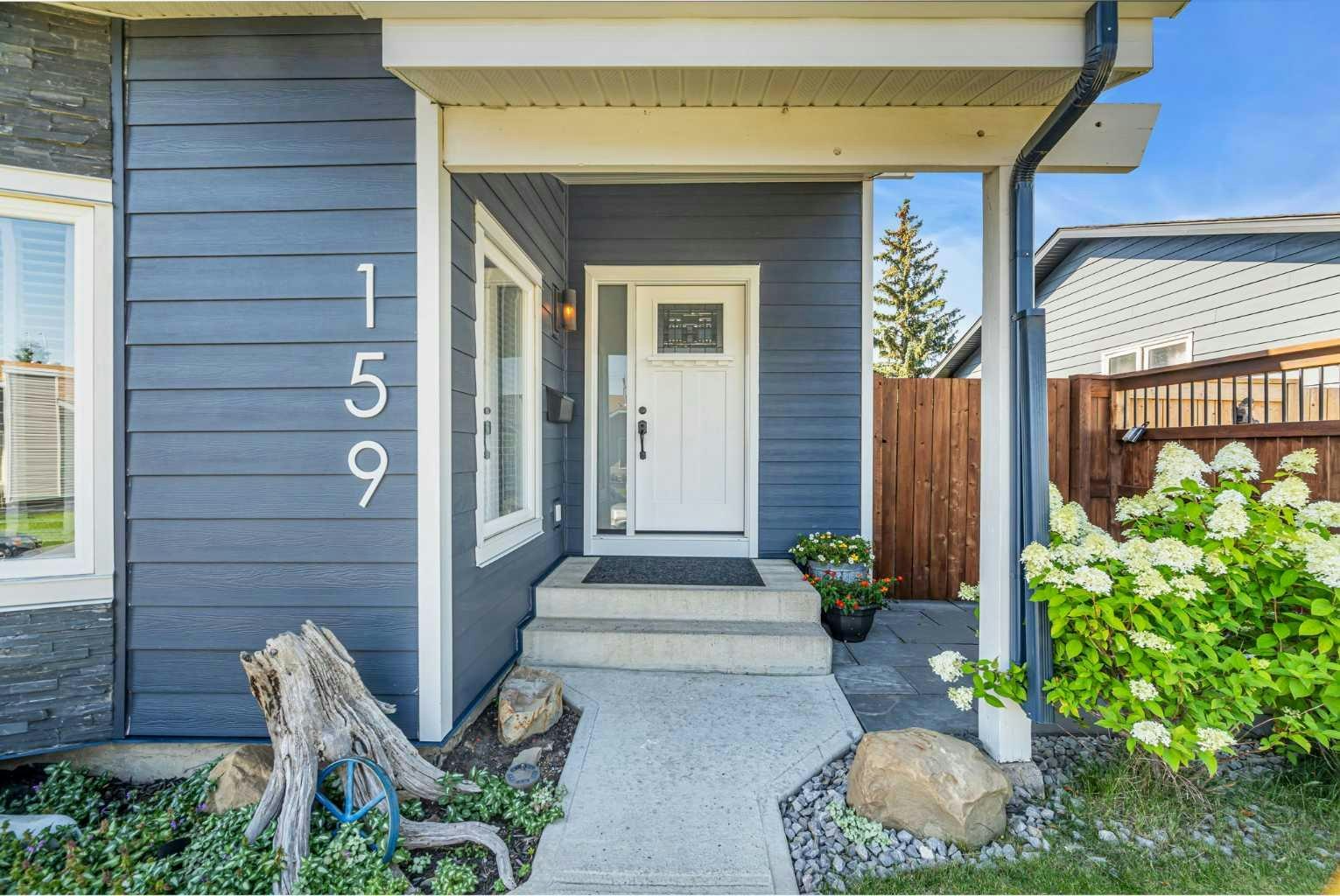 159 Bernard Way NW - 2