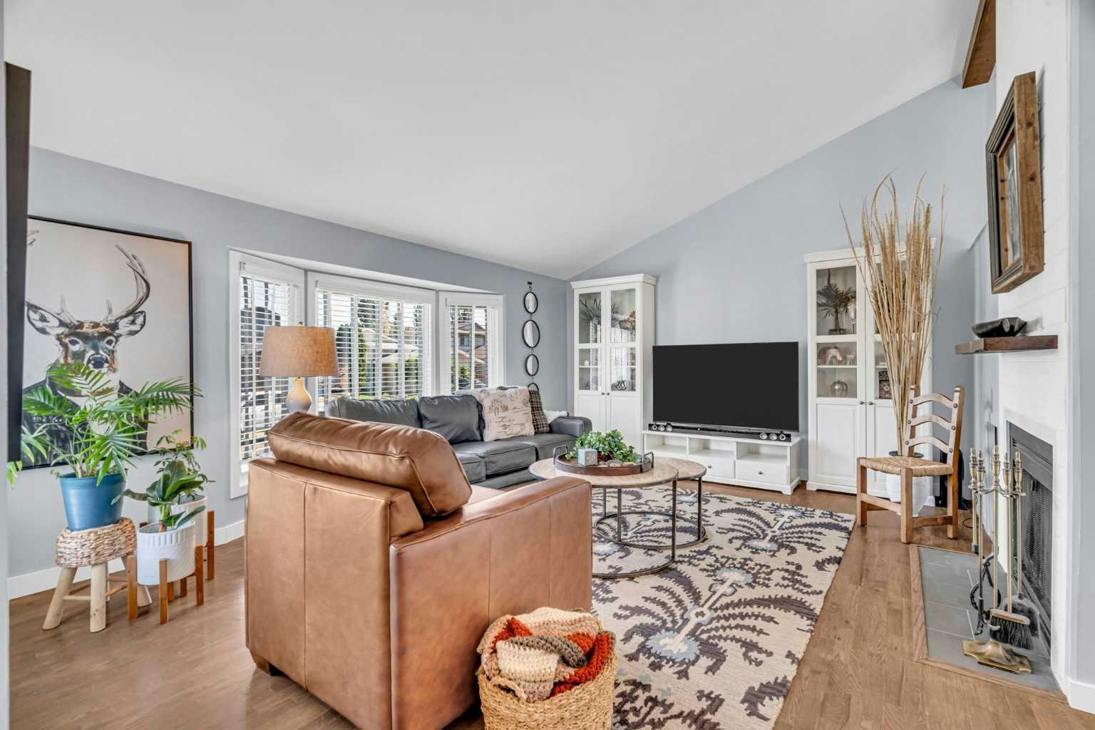 159 Bernard Way NW - 3