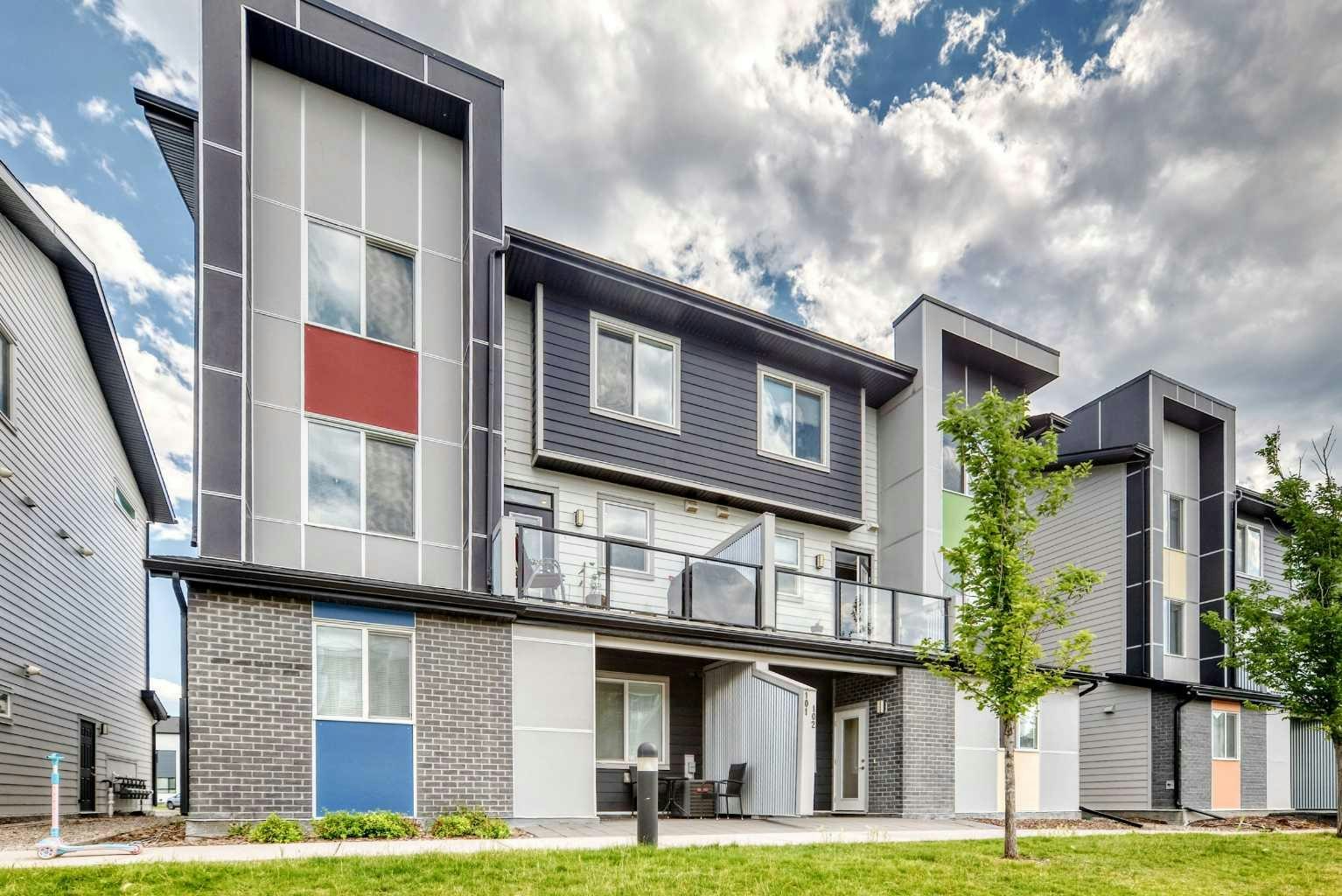 203-120 Redstone NE, Calgary, AB, T3N 1M6