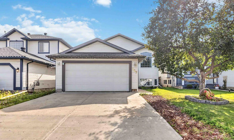 337 Diefenbaker Drive