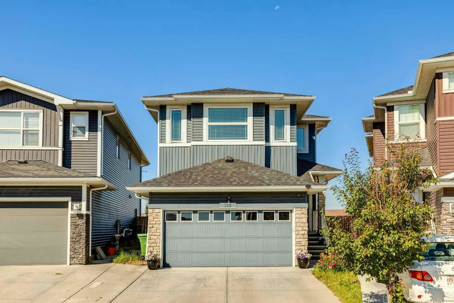 215 Redstone Heights NE, Calgary, AB, T3N 0T9