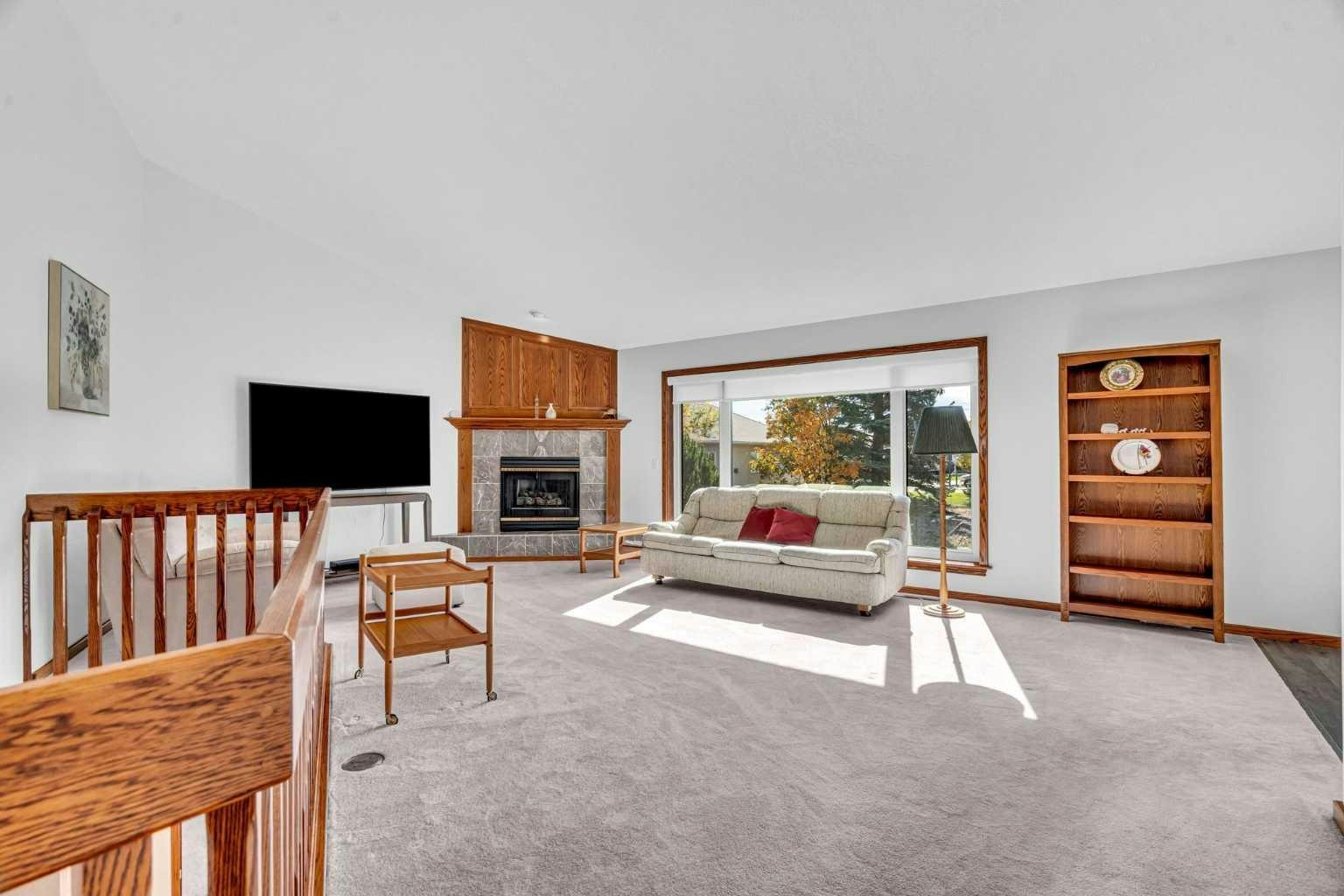 58 Sandstone Ridge Crescent - 3