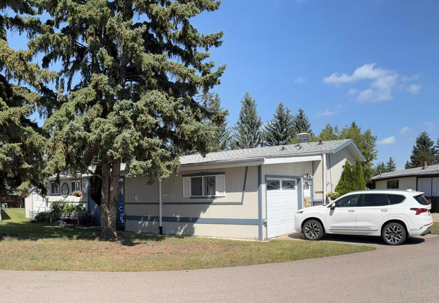 63 Parkside Drive, Red Deer, AB, T4P 1K1
