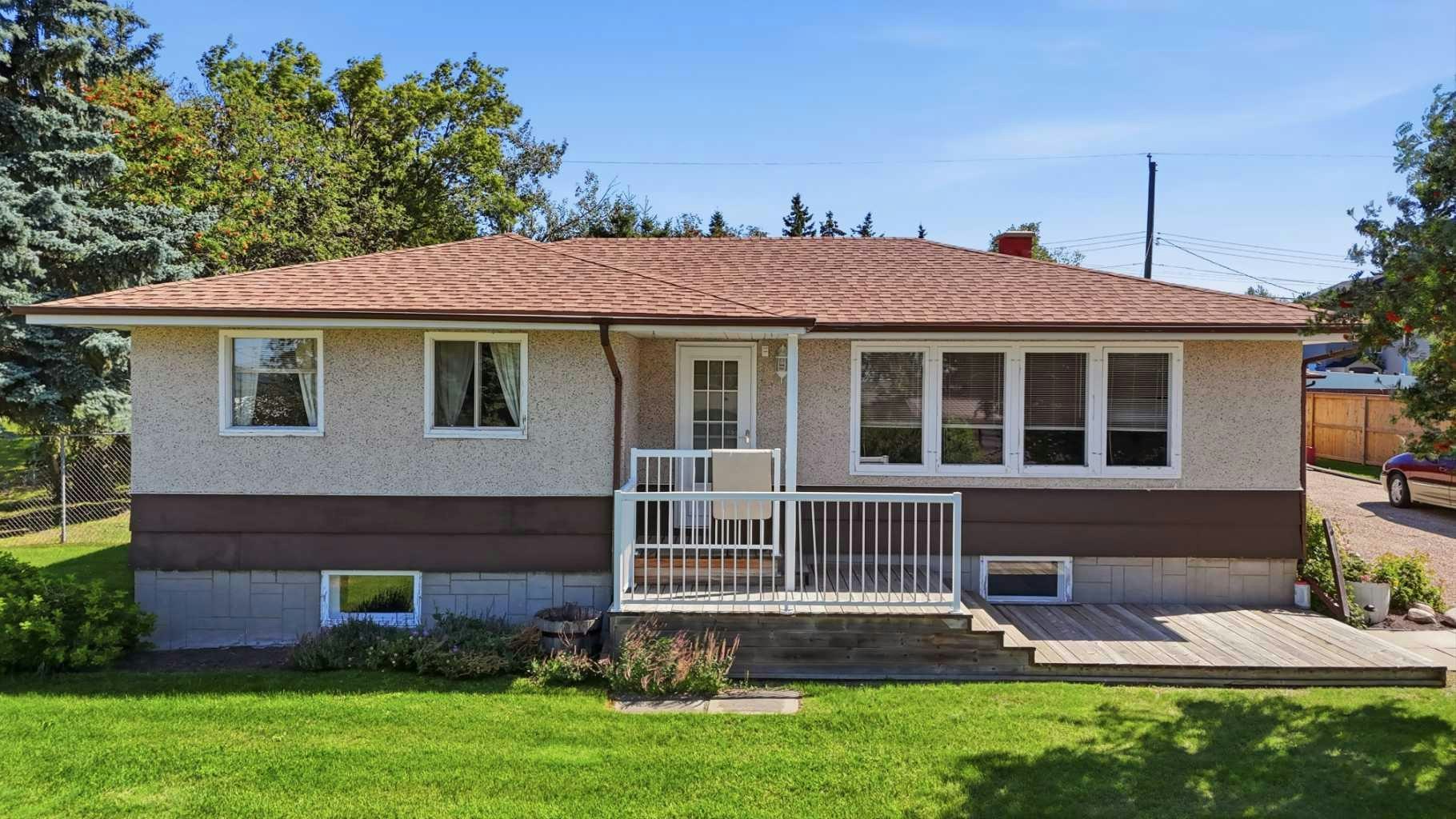 4015 39 Street, Ponoka, AB, T4J 1A8