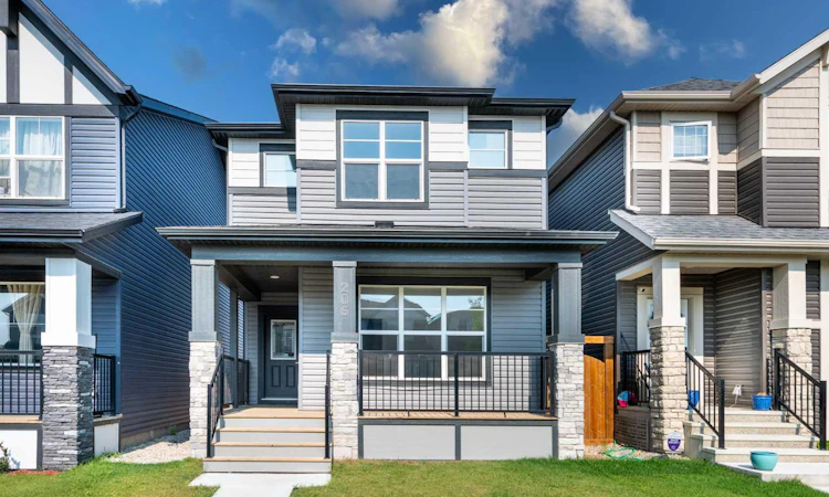 206 Legacy Glen Court SE