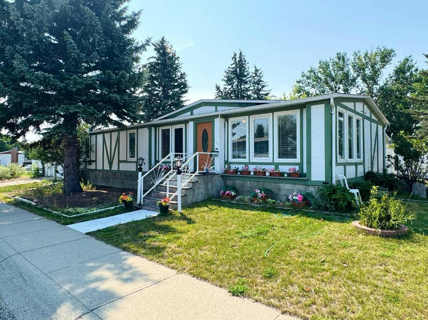 14 Dalhousie Court W, Lethbridge, AB, T1K 4C9