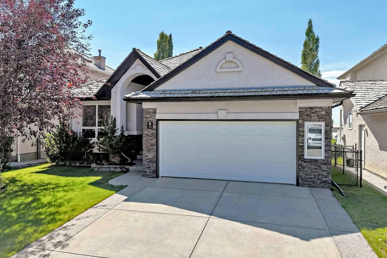 35 Arbour Vista Way NW, Calgary, AB, T2G 4R1