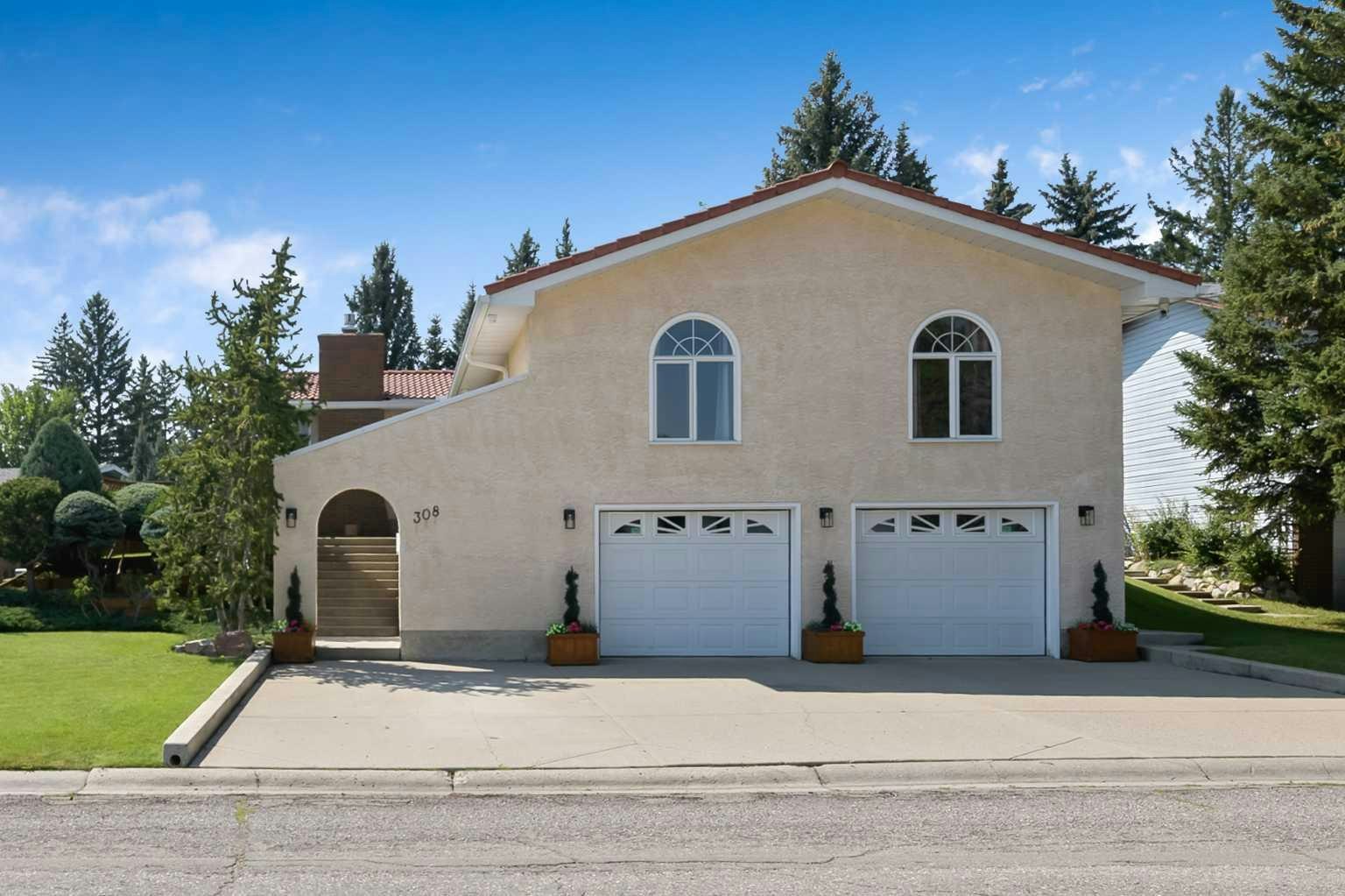 308 Canniff Place SW, Calgary, AB, T2W 2L9