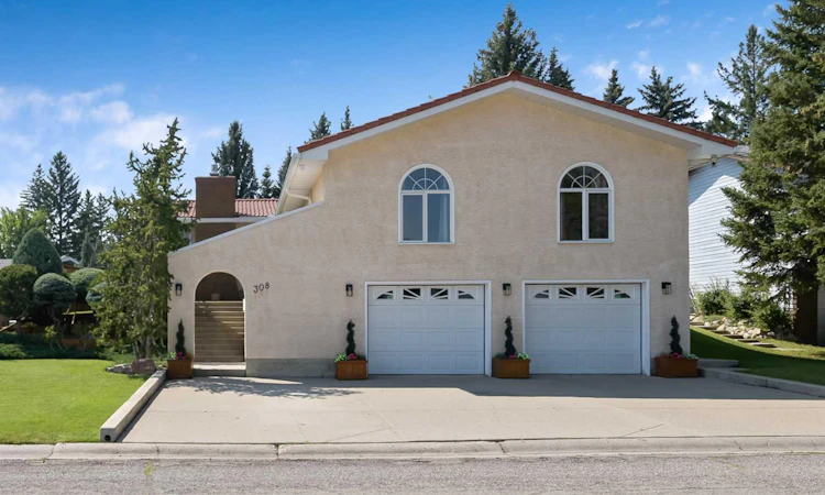 308 Canniff Place SW