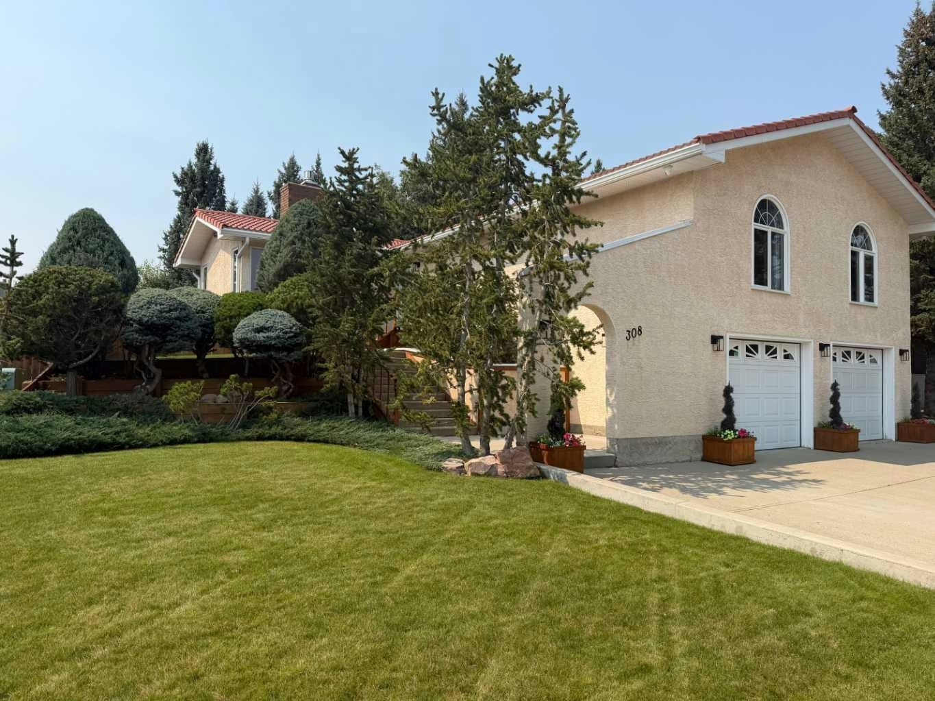 308 Canniff Place SW, Calgary, AB, T2W 2L9