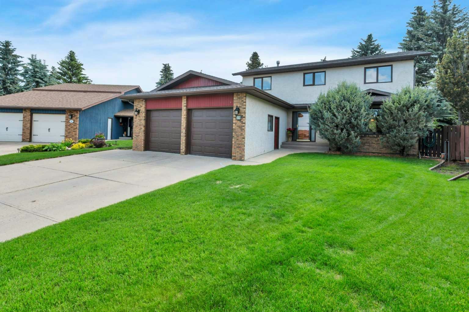 19 Mayberry Close, Red Deer, AB, T4R 2A1