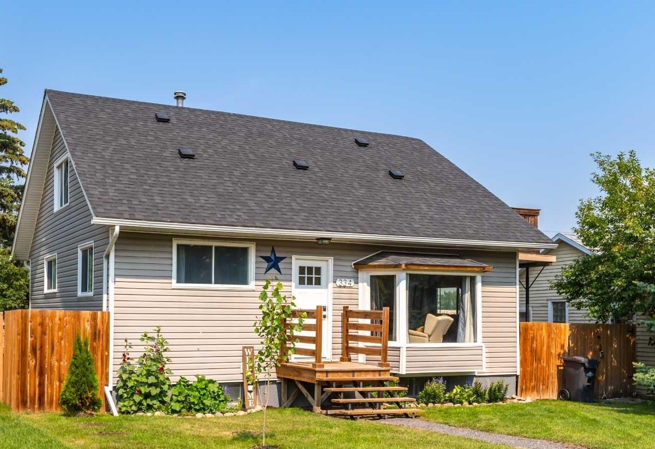 334 4 Avenue SE, High River, AB, T1V 1H8