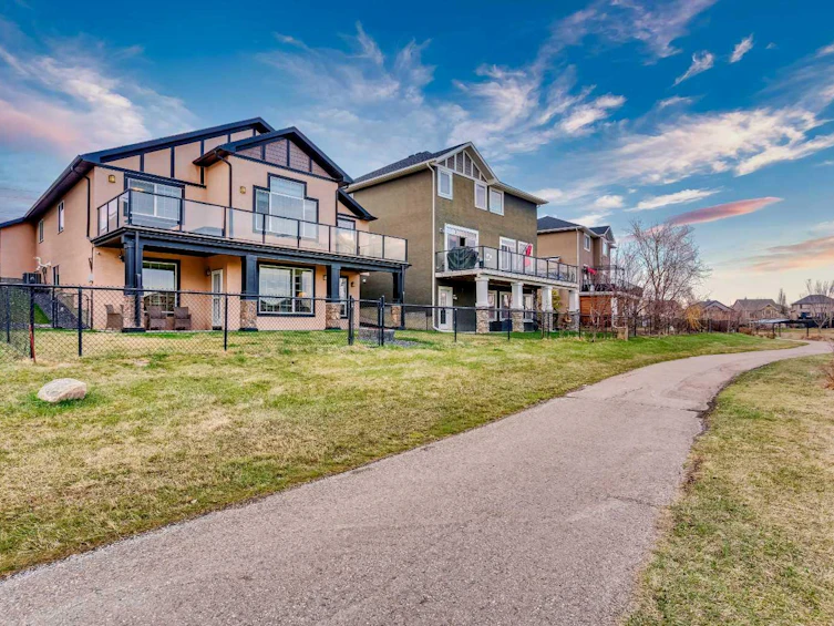 136 Rainbow Falls Glen, Chestermere, AB, T1X 0S5 - 34