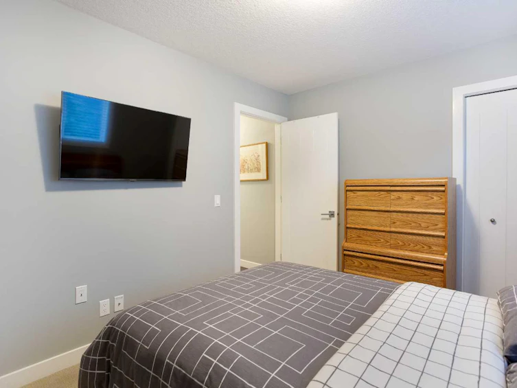 136 Rainbow Falls Glen, Chestermere, AB, T1X 0S5 - 20
