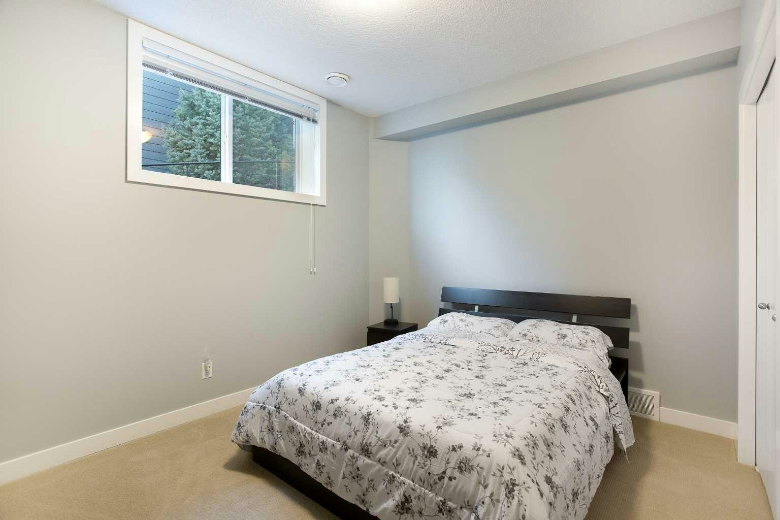 136 Rainbow Falls Glen, Chestermere, AB, T1X 0S5 - 28