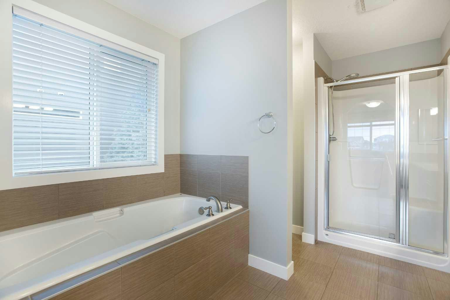 136 Rainbow Falls Glen, Chestermere, AB, T1X 0S5 - 18