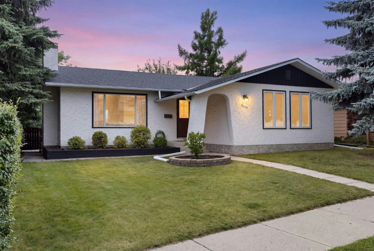 8419 Silver Springs Road NW, Calgary, AB, T3B 4A6