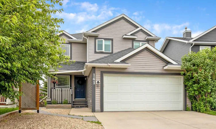 141 Somerset Circle SW