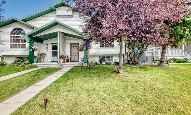 40 Green Meadow Crescent