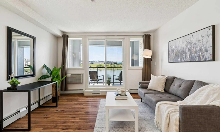 210-108 Country Village Circle NE