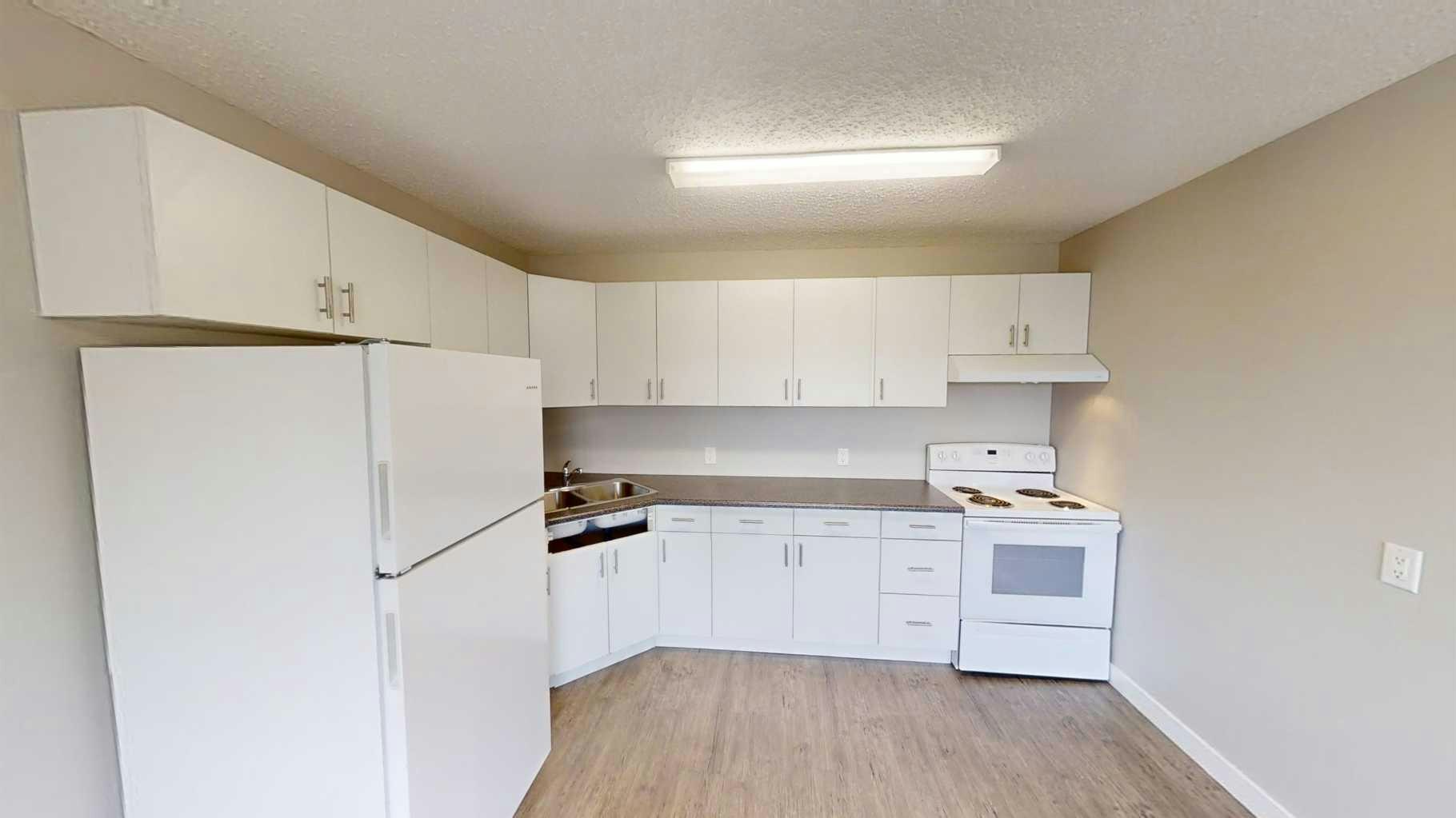 302-9926 105 Avenue, Grande Prairie, AB, T8V 1G9 - 4