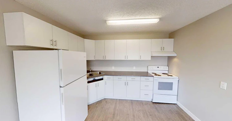 302-9926 105 Avenue, Grande Prairie, AB, T8V 1G9 - 4