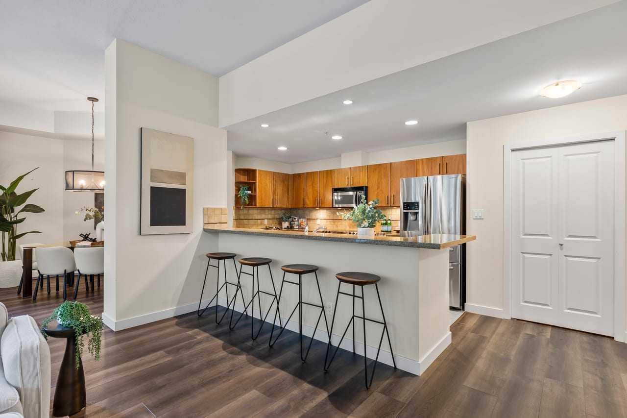 102-1088 6 Avenue SW, Calgary, AB, T2P 5N3