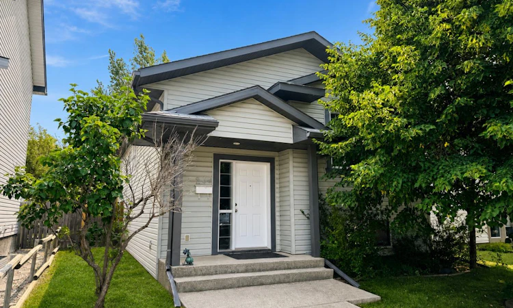 263 Heritage Court W