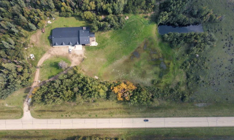 655059 Highway 813