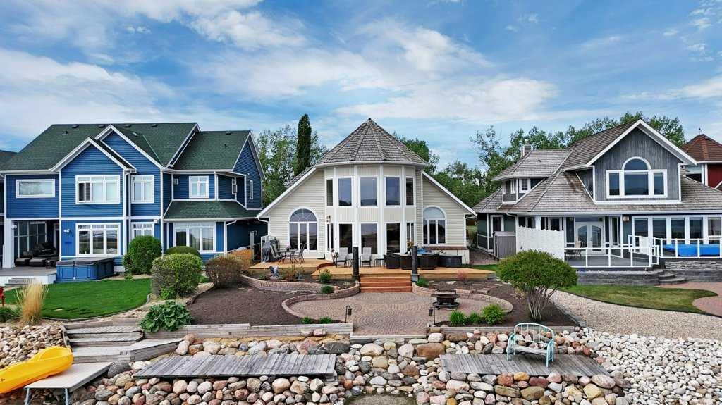 382 Marina Bay Place, Sylvan Lake, AB, T4S 1E9