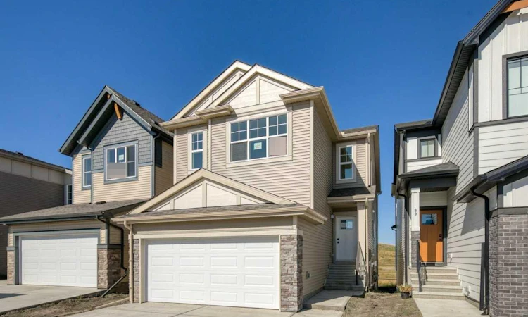 85 Walgrove Bay SE