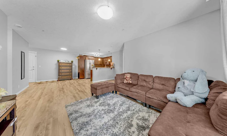 3206-10 Country Village Park