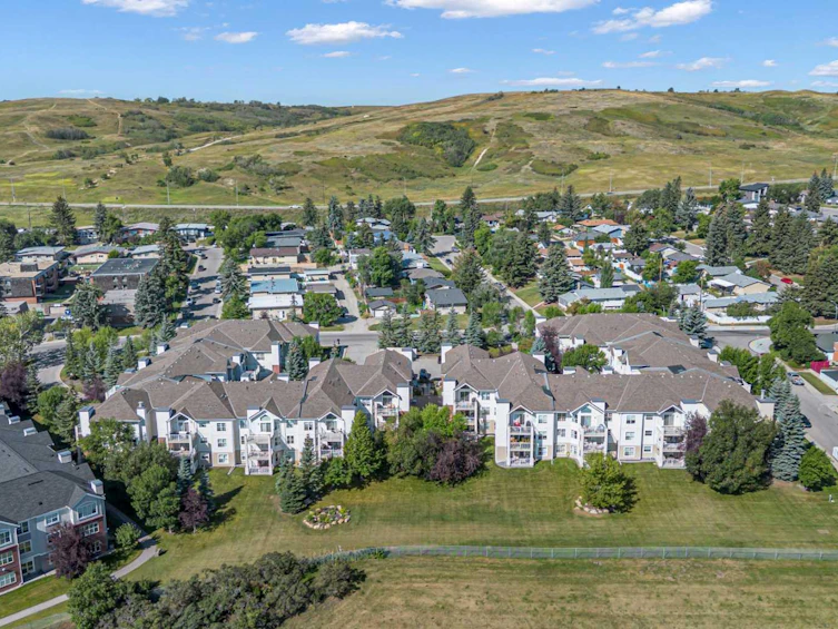 118-6800 Hunterview Drive NW, Calgary, AB, T2K 6K5 - 35